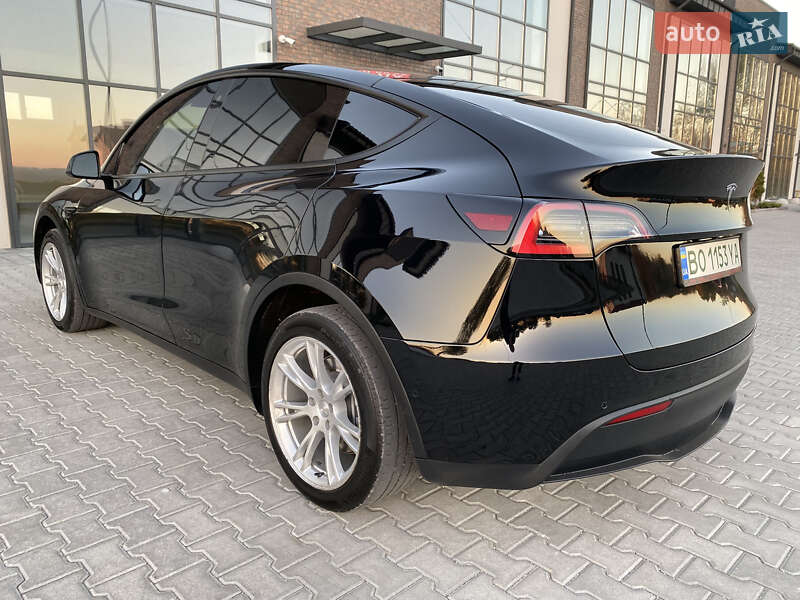 Внедорожник / Кроссовер Tesla Model Y 2021 в Тернополе