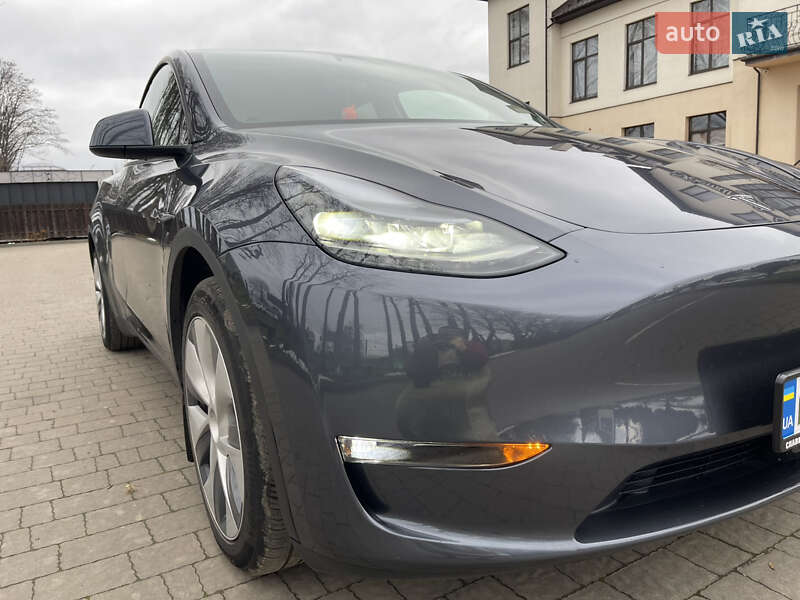 Позашляховик / Кросовер Tesla Model Y 2023 в Львові фото 13 Позашляховик / Кросовер Tesla Model Y 2023 в Львові