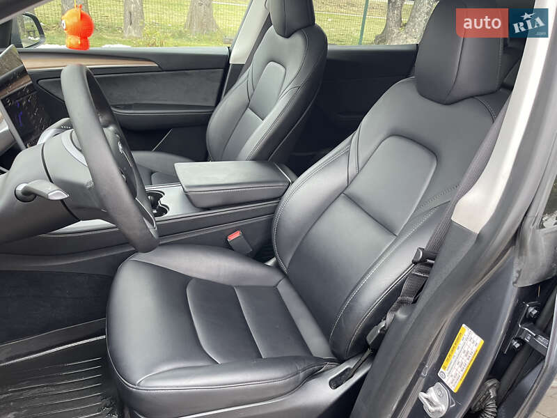 Позашляховик / Кросовер Tesla Model Y 2023 в Львові фото 19 Позашляховик / Кросовер Tesla Model Y 2023 в Львові