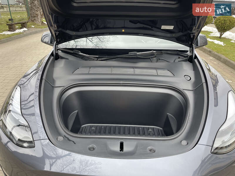 Позашляховик / Кросовер Tesla Model Y 2023 в Львові фото 32 Позашляховик / Кросовер Tesla Model Y 2023 в Львові