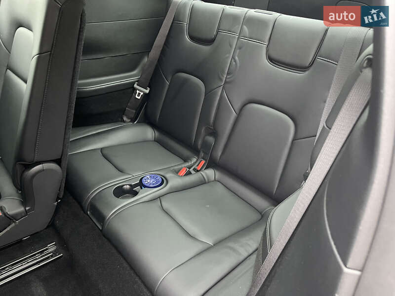 Позашляховик / Кросовер Tesla Model Y 2023 в Львові фото 37 Позашляховик / Кросовер Tesla Model Y 2023 в Львові