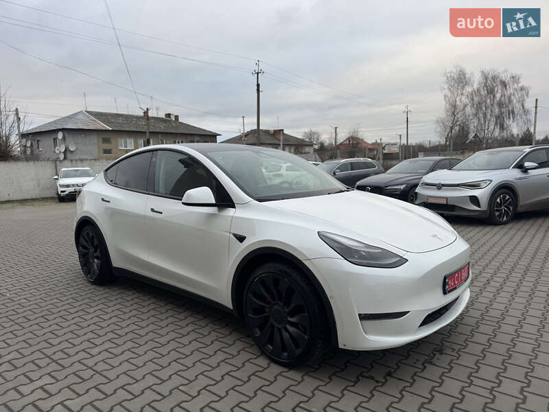 Tesla Model Y 2022