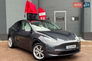 Позашляховик / Кросовер Tesla Model Y 2024 в Києві