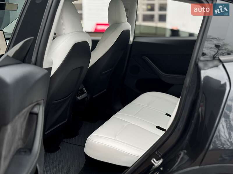 Внедорожник / Кроссовер Tesla Model Y 2024 в Киеве фото 16 Внедорожник / Кроссовер Tesla Model Y 2024 в Киеве