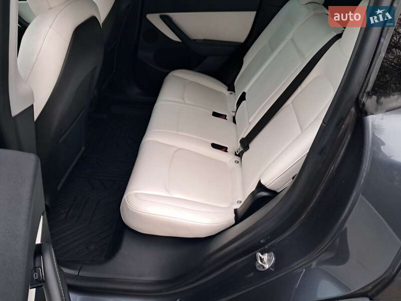 Внедорожник / Кроссовер Tesla Model Y 2020 в Буче