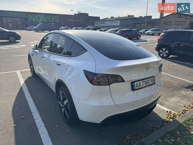Внедорожник / Кроссовер Tesla Model Y 2023 в Киеве фото 4 Внедорожник / Кроссовер Tesla Model Y 2023 в Киеве