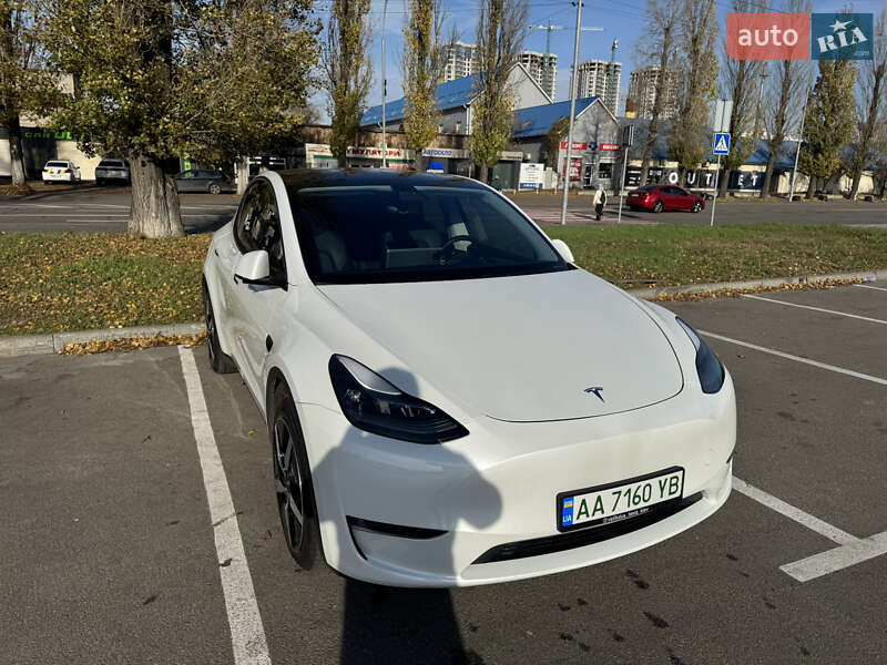 Внедорожник / Кроссовер Tesla Model Y 2023 в Киеве фото 3 Внедорожник / Кроссовер Tesla Model Y 2023 в Киеве
