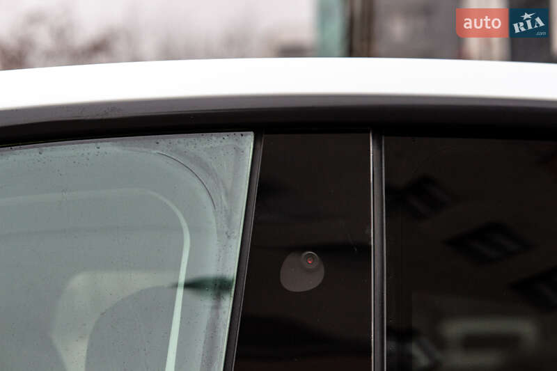 Позашляховик / Кросовер Tesla Model Y 2024 в Львові