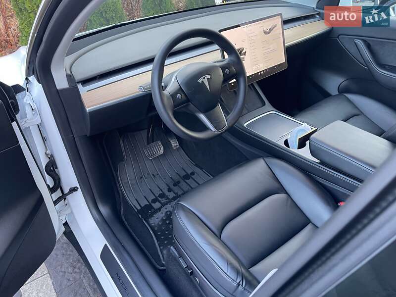 Внедорожник / Кроссовер Tesla Model Y 2021 в Богородчанах