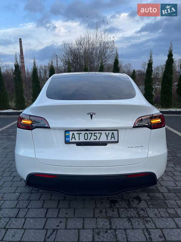 Внедорожник / Кроссовер Tesla Model Y 2021 в Богородчанах