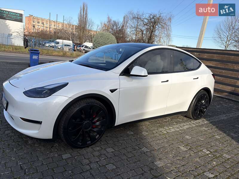Внедорожник / Кроссовер Tesla Model Y 2023 в Ужгороде