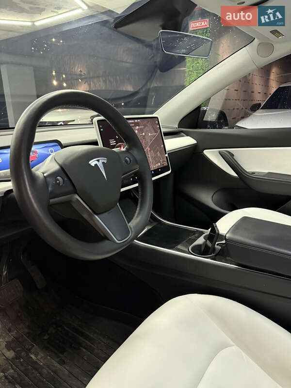 Внедорожник / Кроссовер Tesla Model Y 2021 в Одессе