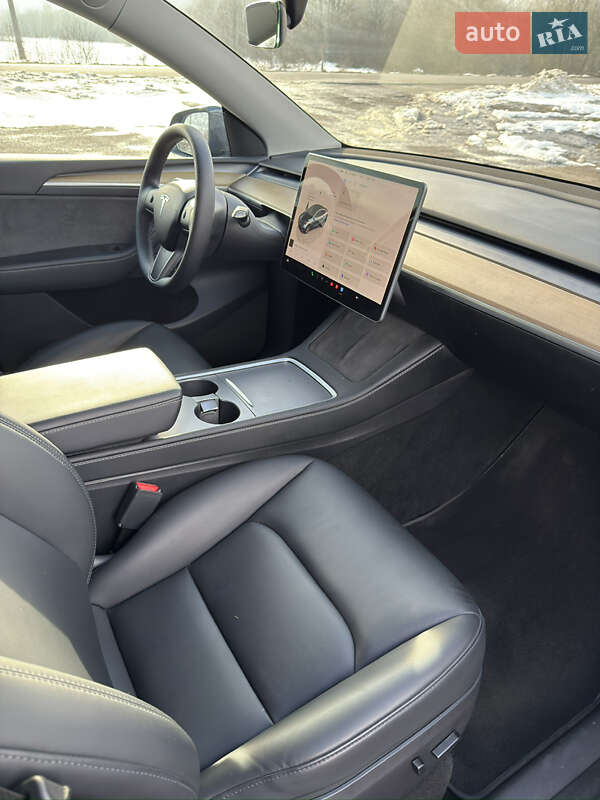 Внедорожник / Кроссовер Tesla Model Y 2022 в Хырове фото 21 Внедорожник / Кроссовер Tesla Model Y 2022 в Хырове