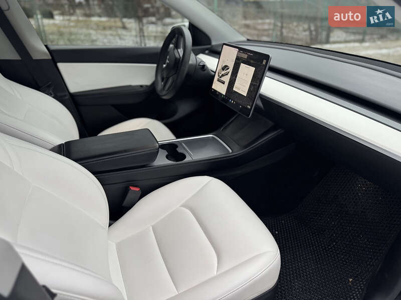 Внедорожник / Кроссовер Tesla Model Y 2021 в Коломые