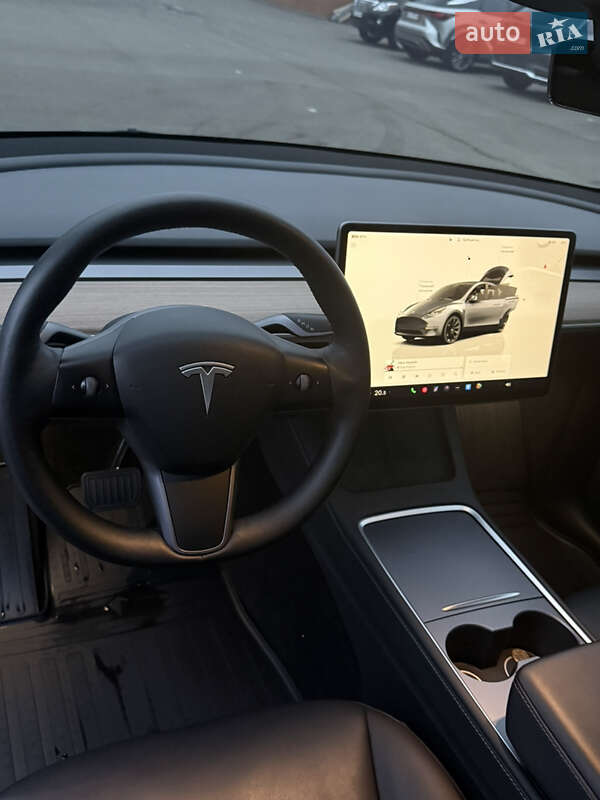 Позашляховик / Кросовер Tesla Model Y 2023 в Києві