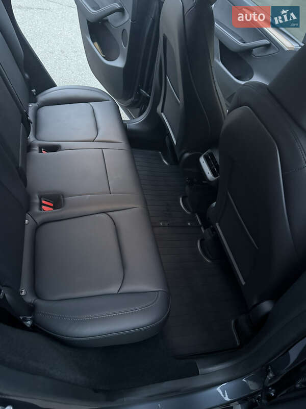 Позашляховик / Кросовер Tesla Model Y 2023 в Києві