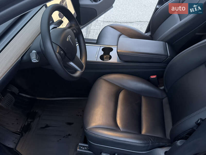 Позашляховик / Кросовер Tesla Model Y 2023 в Києві
