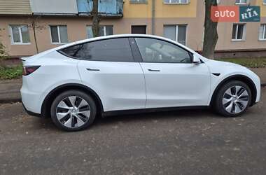 Внедорожник / Кроссовер Tesla Model Y 2023 в Ровно