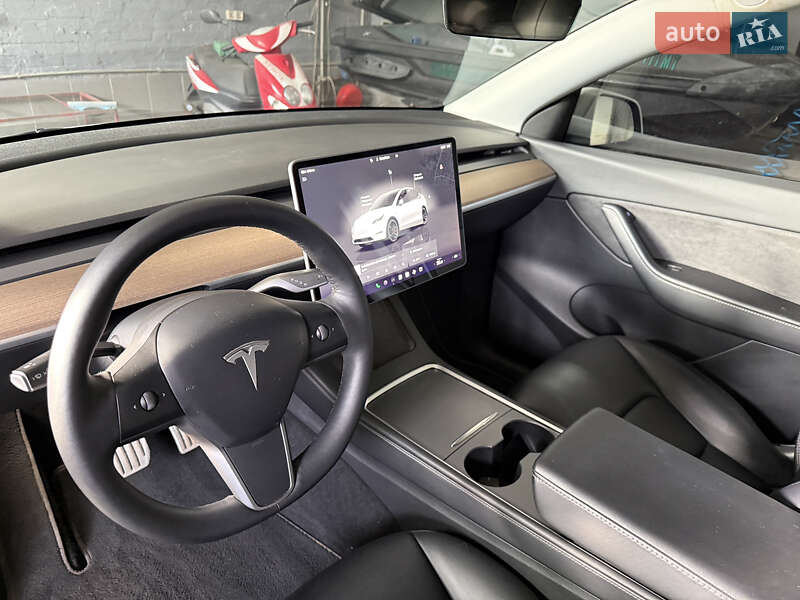 Внедорожник / Кроссовер Tesla Model Y 2022 в Сумах