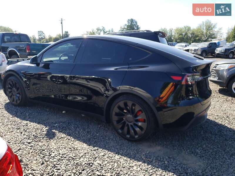 Внедорожник / Кроссовер Tesla Model Y 2023 в Львове