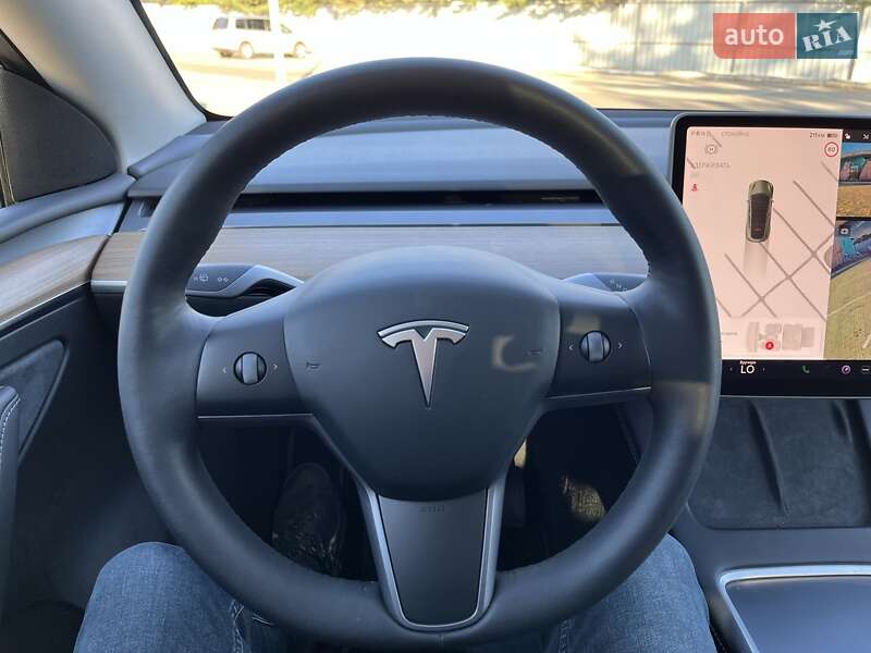 Внедорожник / Кроссовер Tesla Model Y 2023 в Луцке