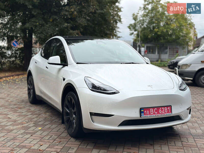Внедорожник / Кроссовер Tesla Model Y 2023 в Киеве