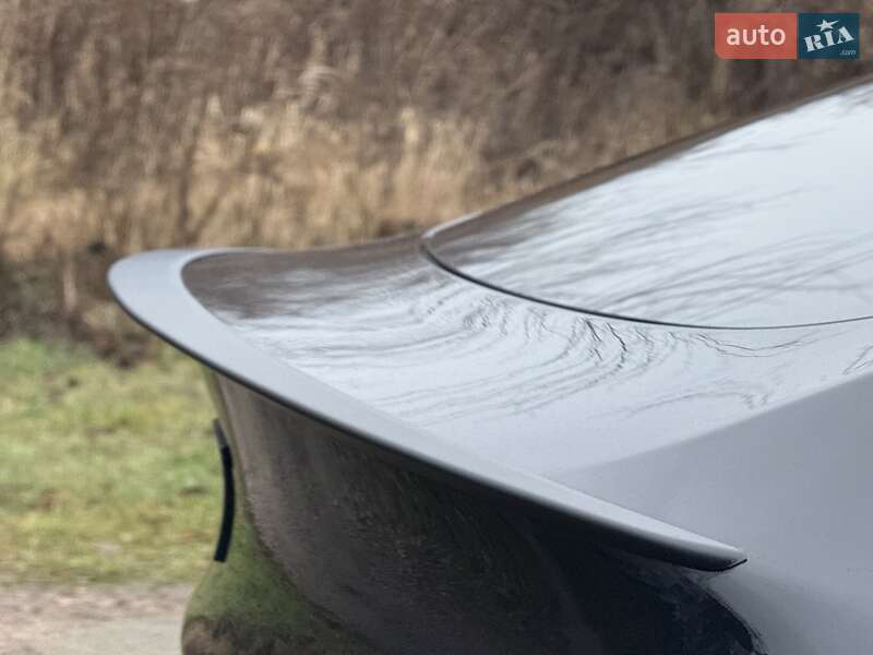 Внедорожник / Кроссовер Tesla Model Y 2021 в Киеве