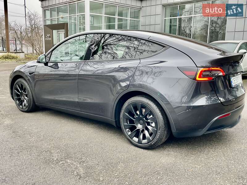Внедорожник / Кроссовер Tesla Model Y 2024 в Киеве фото 12 Внедорожник / Кроссовер Tesla Model Y 2024 в Киеве