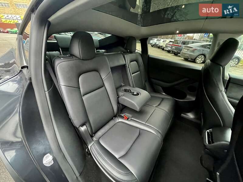 Внедорожник / Кроссовер Tesla Model Y 2024 в Киеве фото 26 Внедорожник / Кроссовер Tesla Model Y 2024 в Киеве