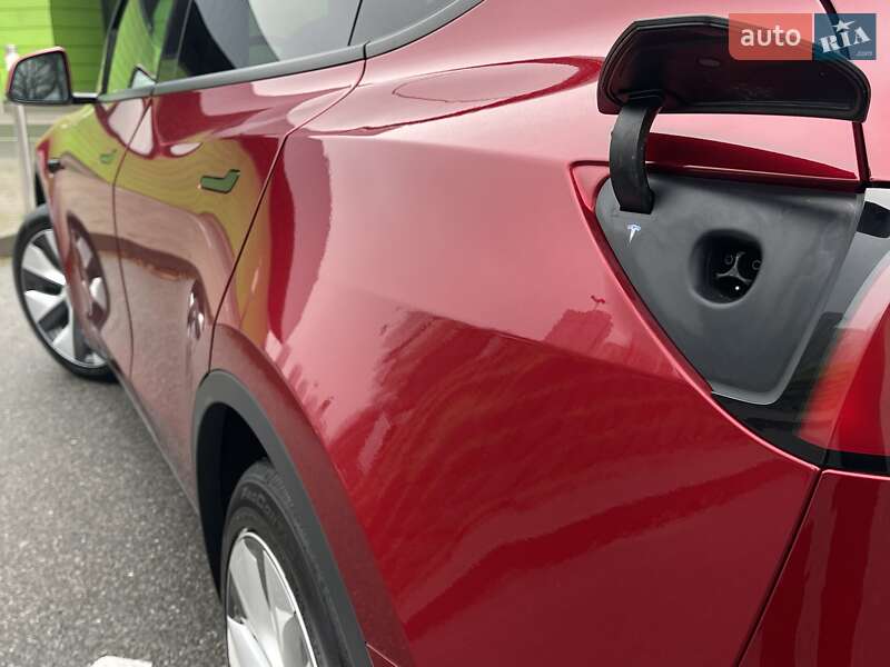 Внедорожник / Кроссовер Tesla Model Y 2024 в Киеве фото 13 Внедорожник / Кроссовер Tesla Model Y 2024 в Киеве