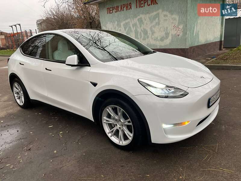 Внедорожник / Кроссовер Tesla Model Y 2023 в Киеве фото 4 Внедорожник / Кроссовер Tesla Model Y 2023 в Киеве