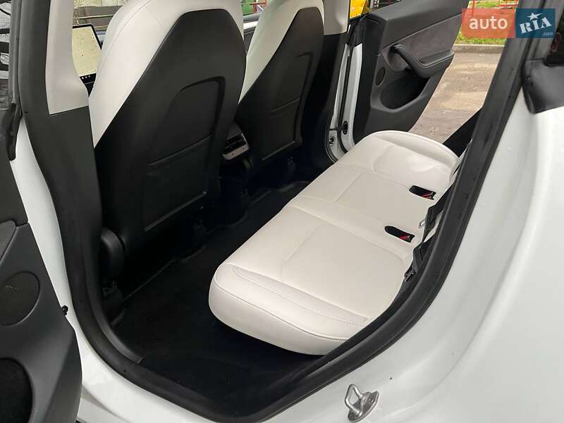 Внедорожник / Кроссовер Tesla Model Y 2023 в Киеве фото 11 Внедорожник / Кроссовер Tesla Model Y 2023 в Киеве