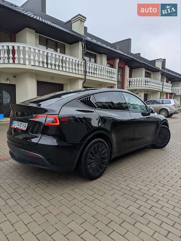 Внедорожник / Кроссовер Tesla Model Y 2024 в Тернополе