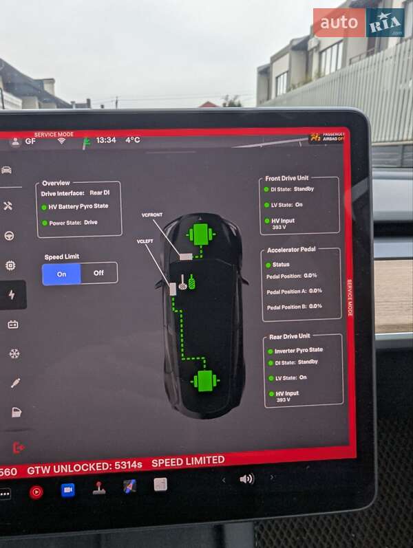 Внедорожник / Кроссовер Tesla Model Y 2024 в Тернополе