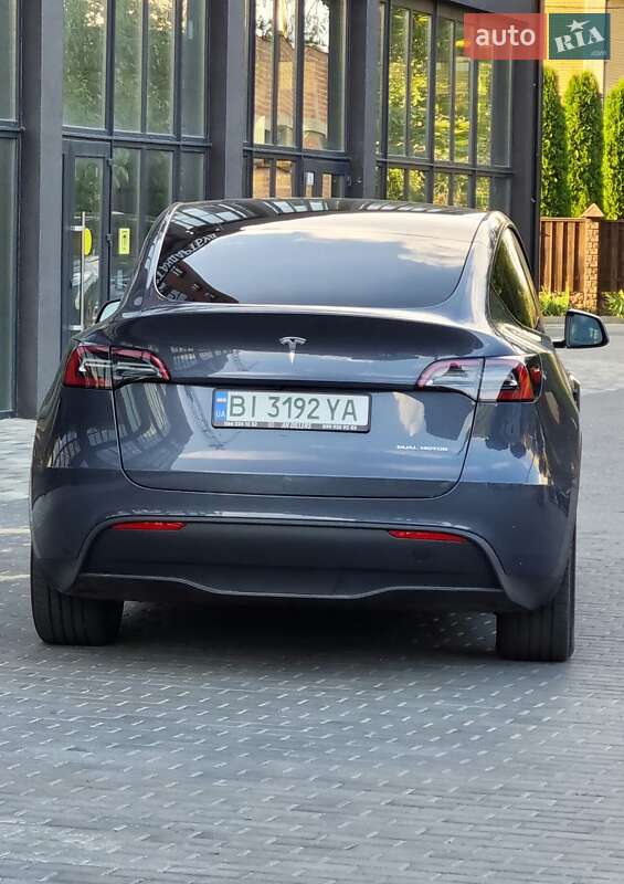 Позашляховик / Кросовер Tesla Model Y 2023 в Полтаві