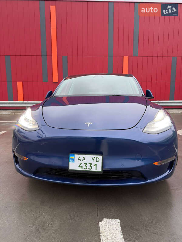 Внедорожник / Кроссовер Tesla Model Y 2022 в Киеве