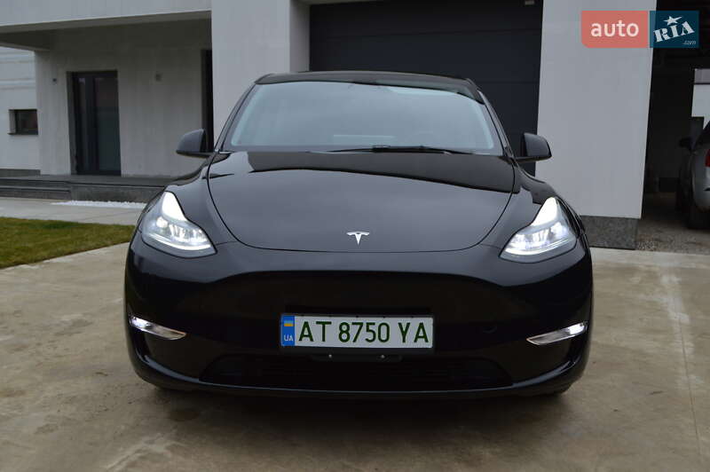 Внедорожник / Кроссовер Tesla Model Y 2022 в Ивано-Франковске