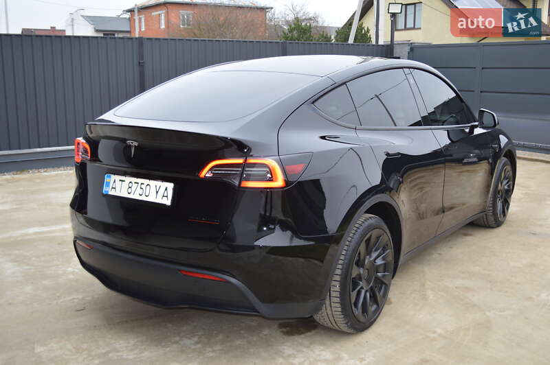 Внедорожник / Кроссовер Tesla Model Y 2022 в Ивано-Франковске