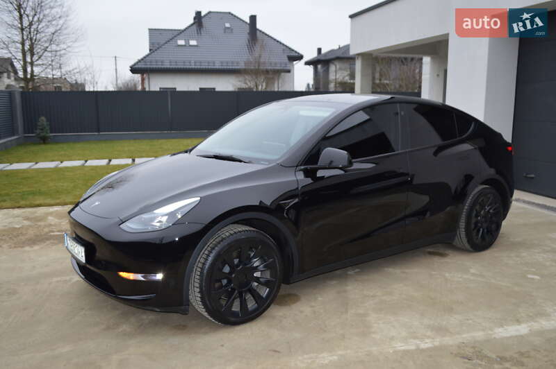 Внедорожник / Кроссовер Tesla Model Y 2022 в Ивано-Франковске