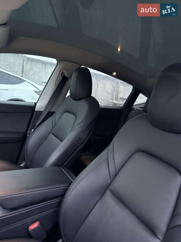 Внедорожник / Кроссовер Tesla Model Y 2022 в Луцке