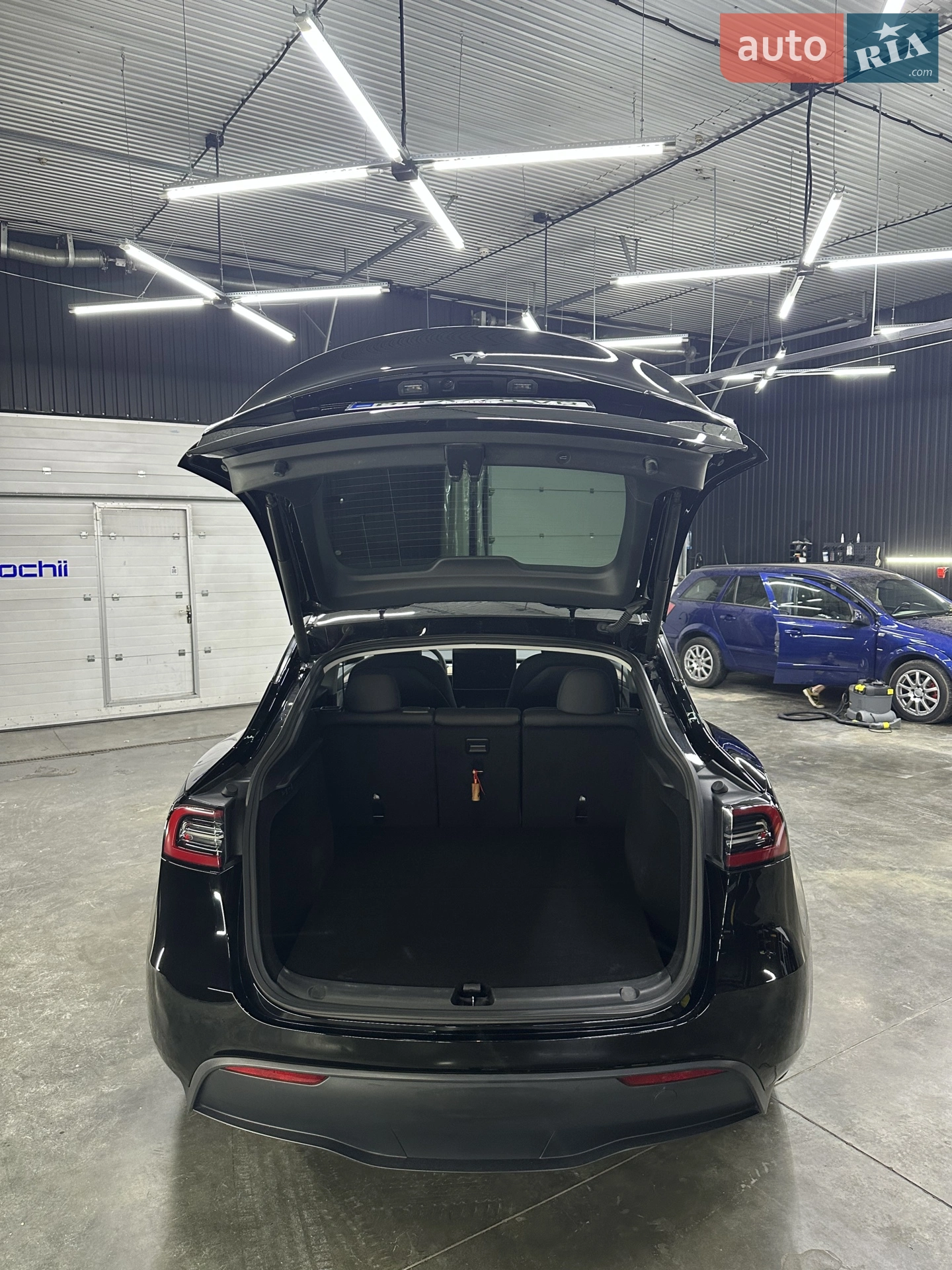 2024 Tesla Model Y - мініатюра 24