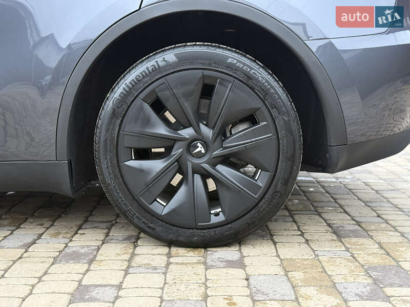 Внедорожник / Кроссовер Tesla Model Y 2023 в Тернополе