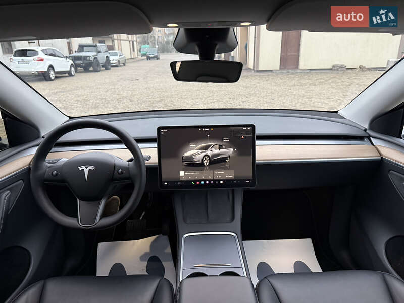 Внедорожник / Кроссовер Tesla Model Y 2023 в Тернополе