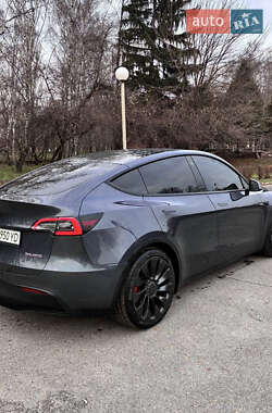 Внедорожник / Кроссовер Tesla Model Y 2022 в Киеве
