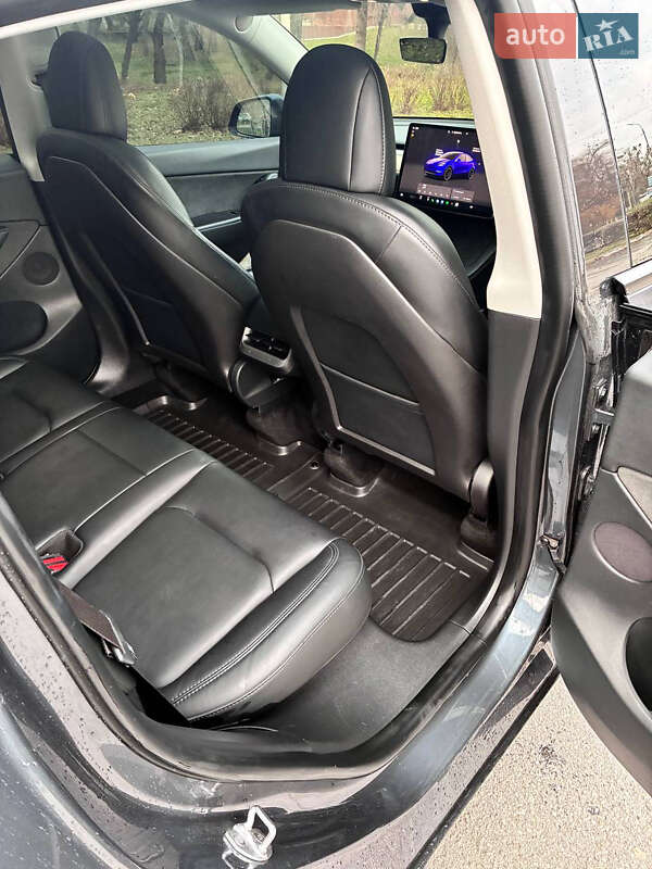 Внедорожник / Кроссовер Tesla Model Y 2022 в Киеве фото 15 Внедорожник / Кроссовер Tesla Model Y 2022 в Киеве