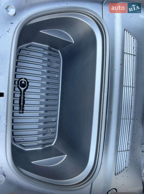 Позашляховик / Кросовер Tesla Model Y 2023 в Одесі