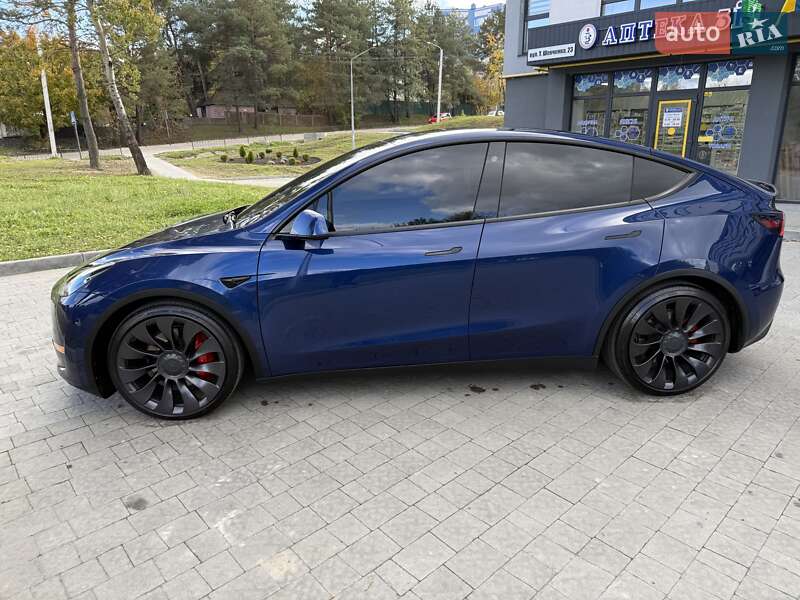 Внедорожник / Кроссовер Tesla Model Y 2021 в Львове фото 4 Внедорожник / Кроссовер Tesla Model Y 2021 в Львове