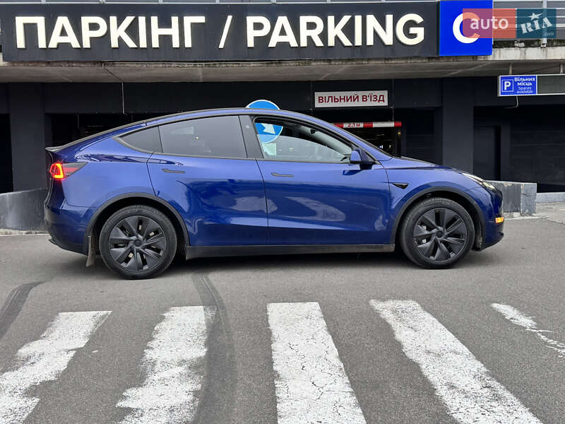 Внедорожник / Кроссовер Tesla Model Y 2024 в Киеве фото 4 Внедорожник / Кроссовер Tesla Model Y 2024 в Киеве