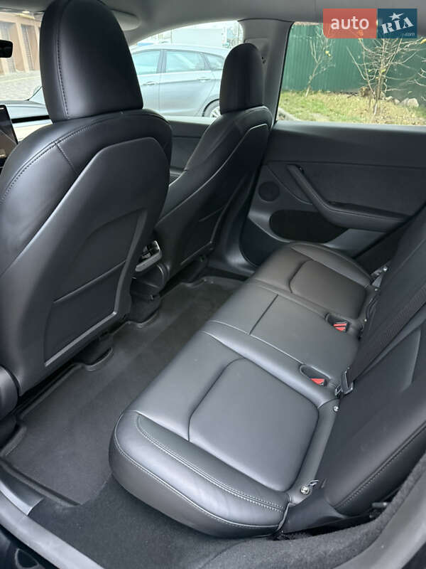 Внедорожник / Кроссовер Tesla Model Y 2024 в Виннице