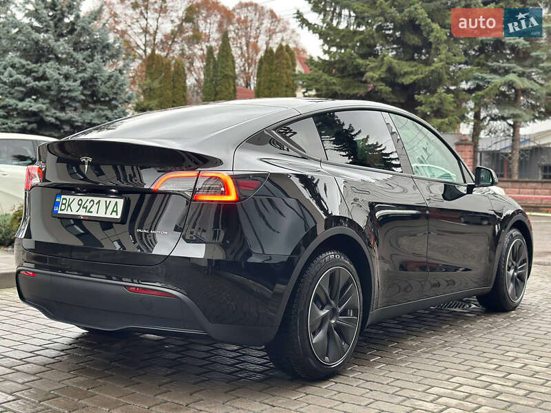 Внедорожник / Кроссовер Tesla Model Y 2024 в Киеве фото 11 Внедорожник / Кроссовер Tesla Model Y 2024 в Киеве